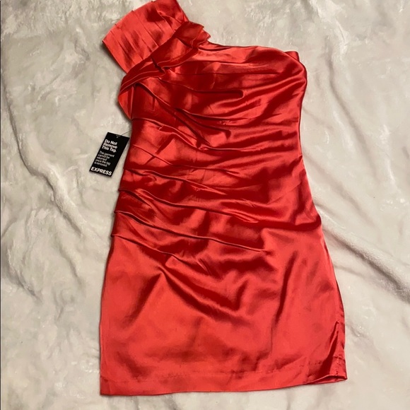 Express one shoulder coral satin pleated dress - Picture 1 of 5